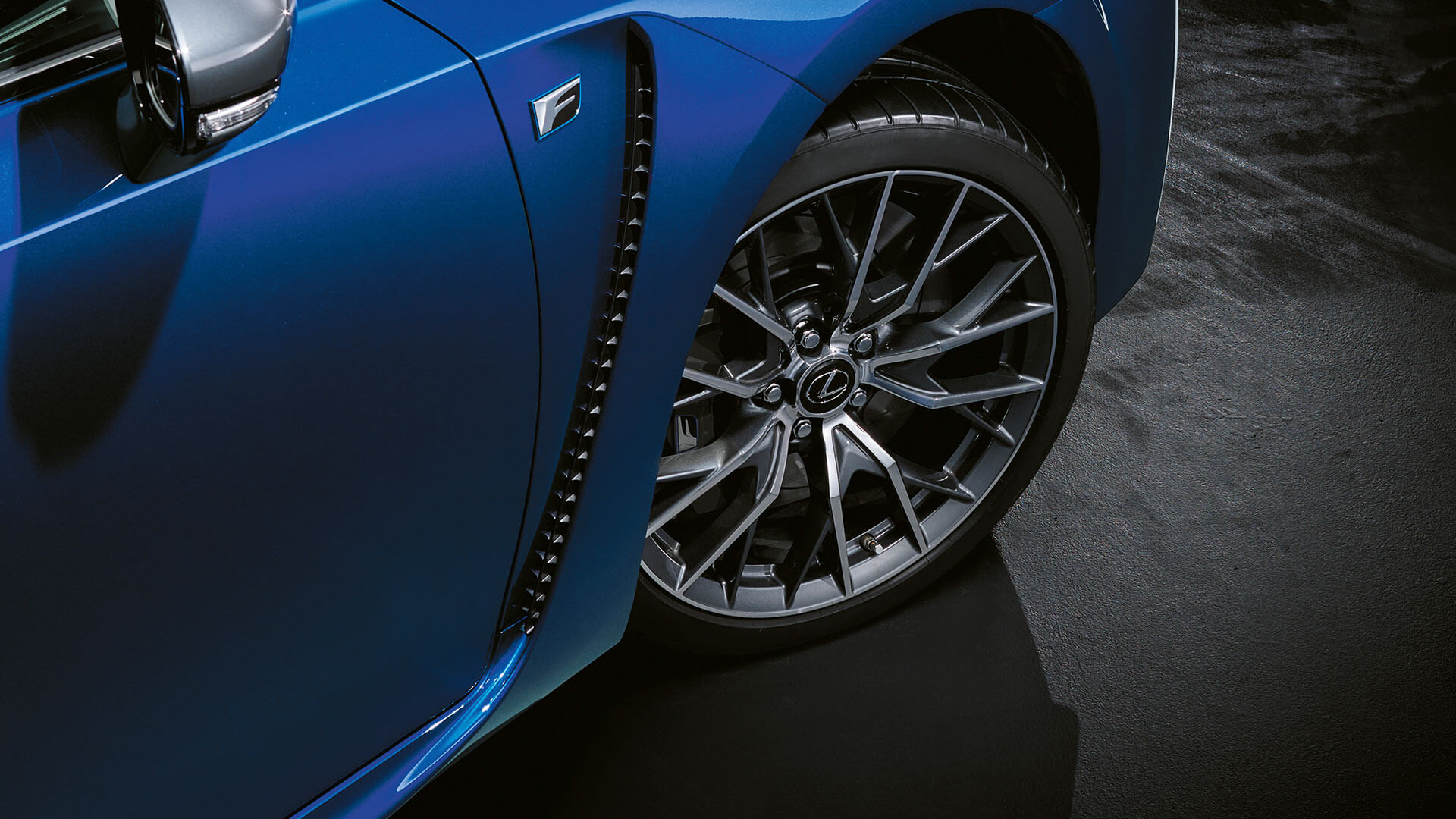 2017 lexus gs f gallery 002 exterior