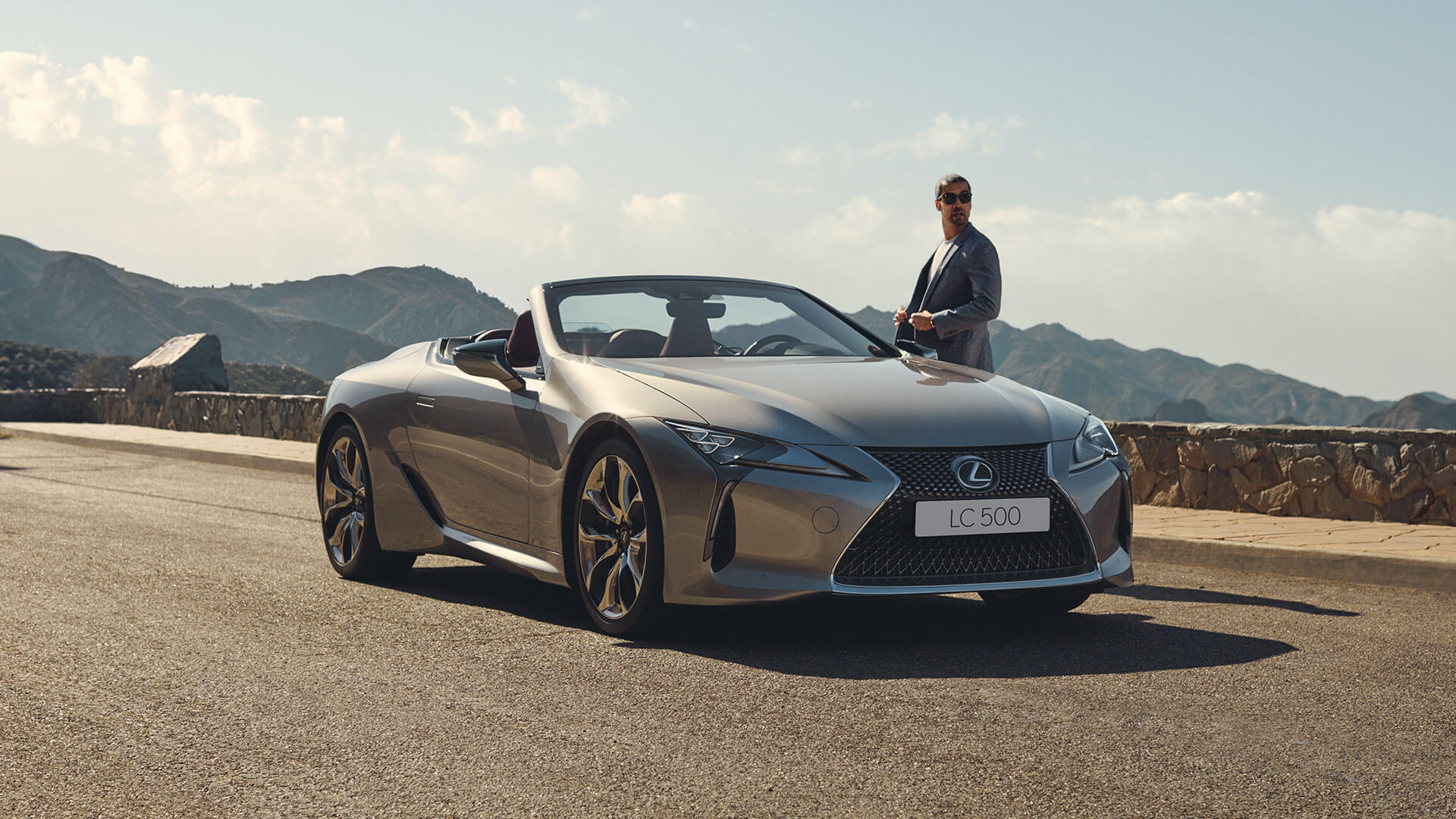 LC Convertible Best Luxury Car Award 06