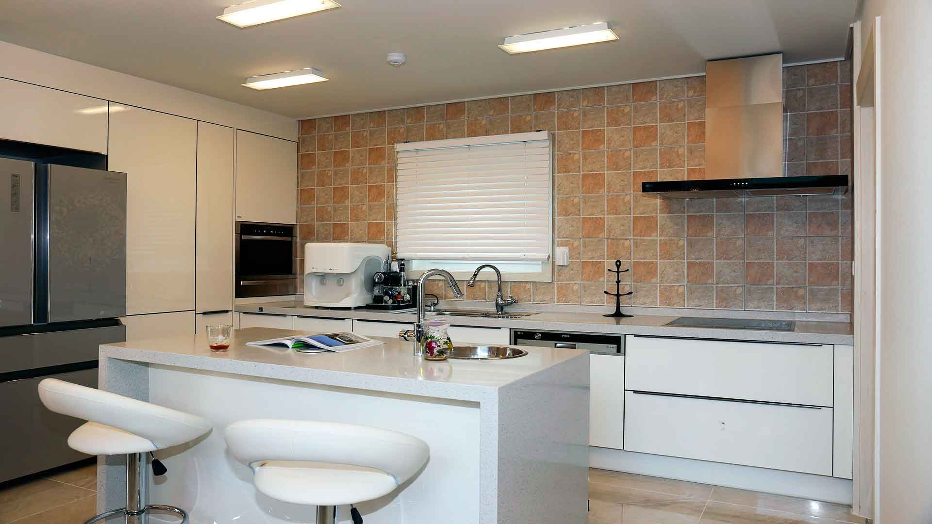 Barras de cocina hero asset