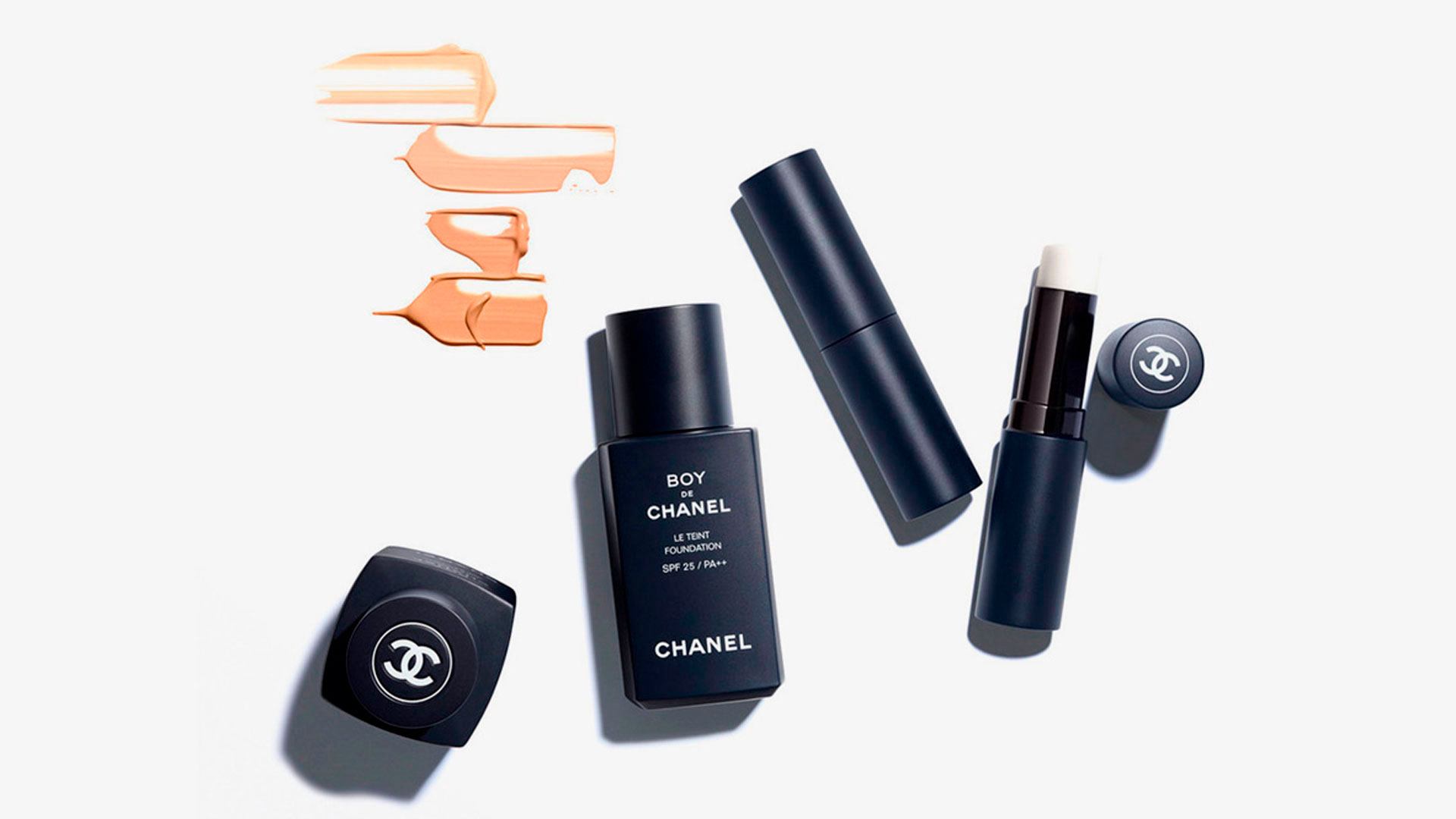 Productos de la nueva línea de maquillaje masculina de Chanel