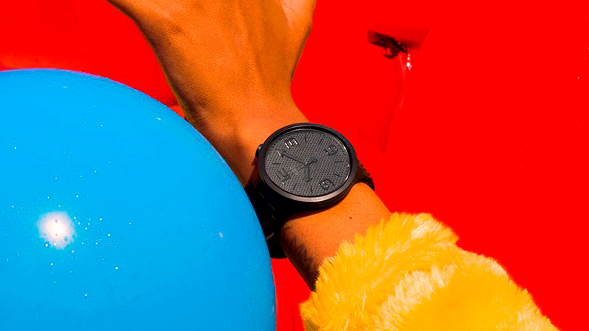 Imagen de la campaña publicitaria de Swatch Big Bold