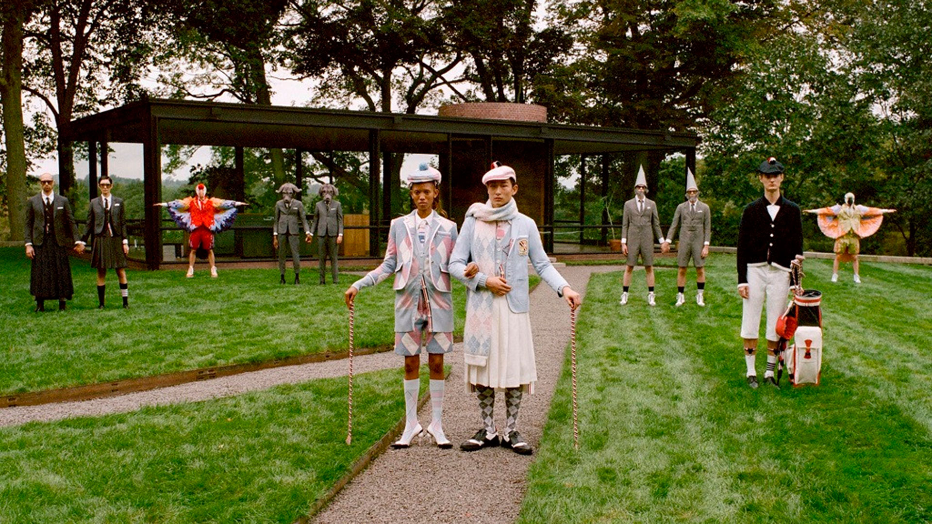 Thom Browne se marca un tanto hero asset