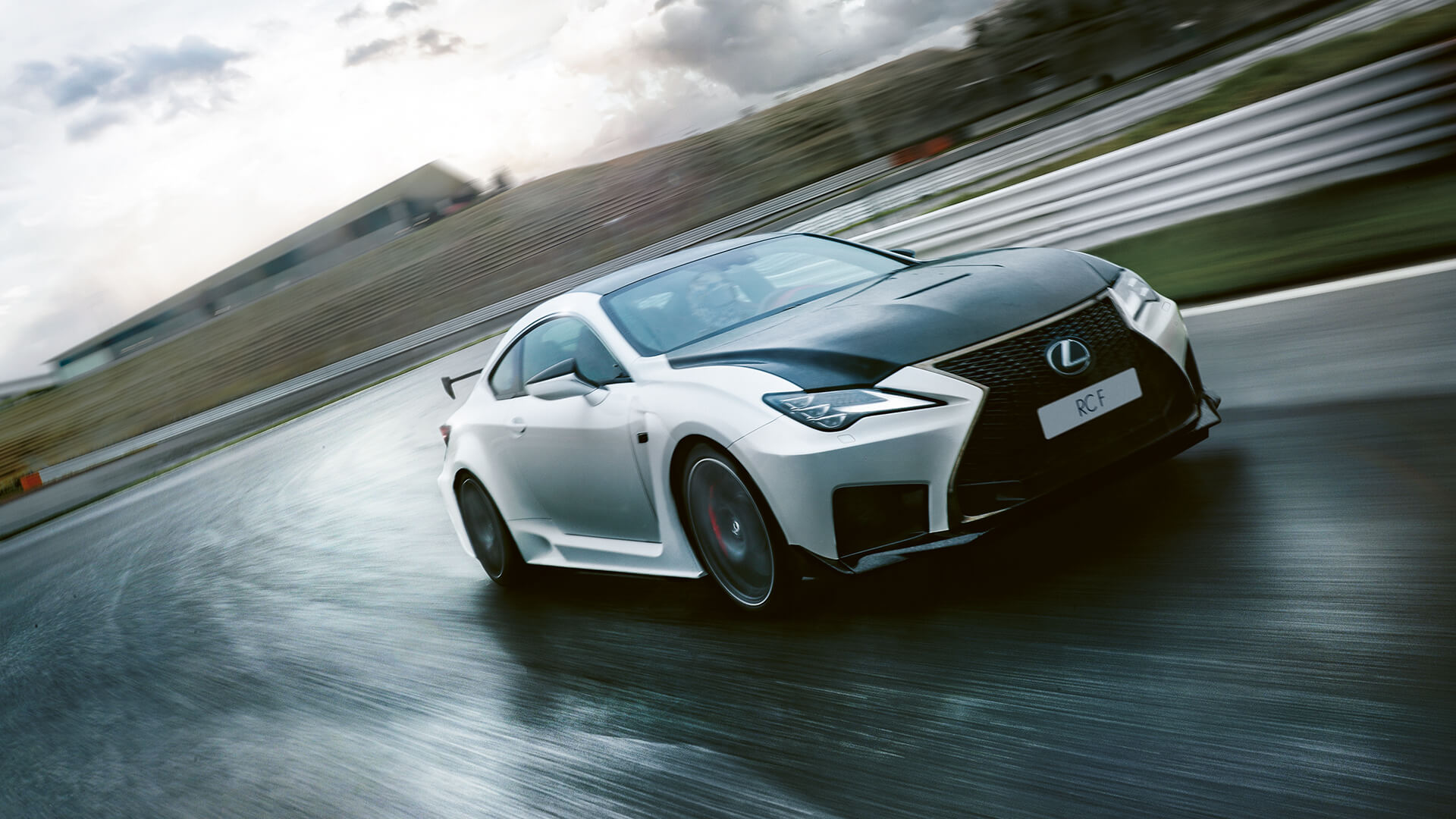 07 rc f 1920x1080 gallery