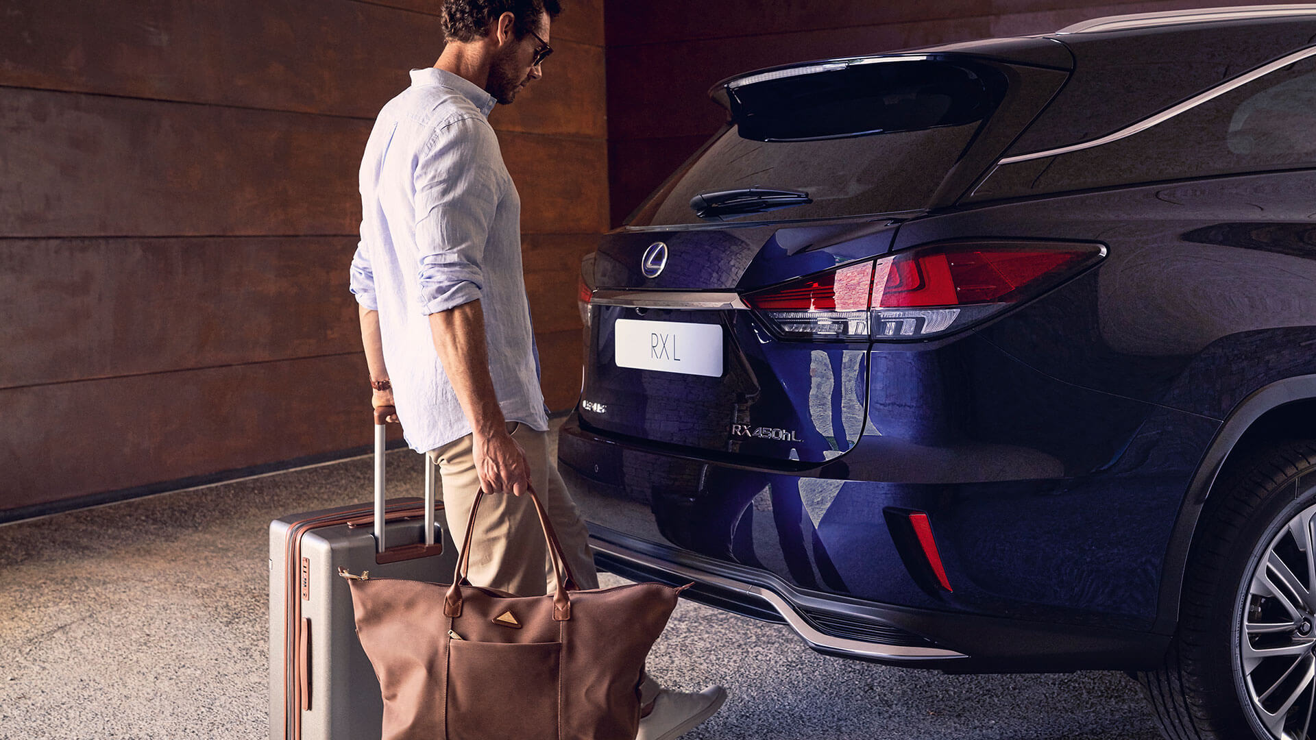 2021 lexus rx l gallery lifestyle 03