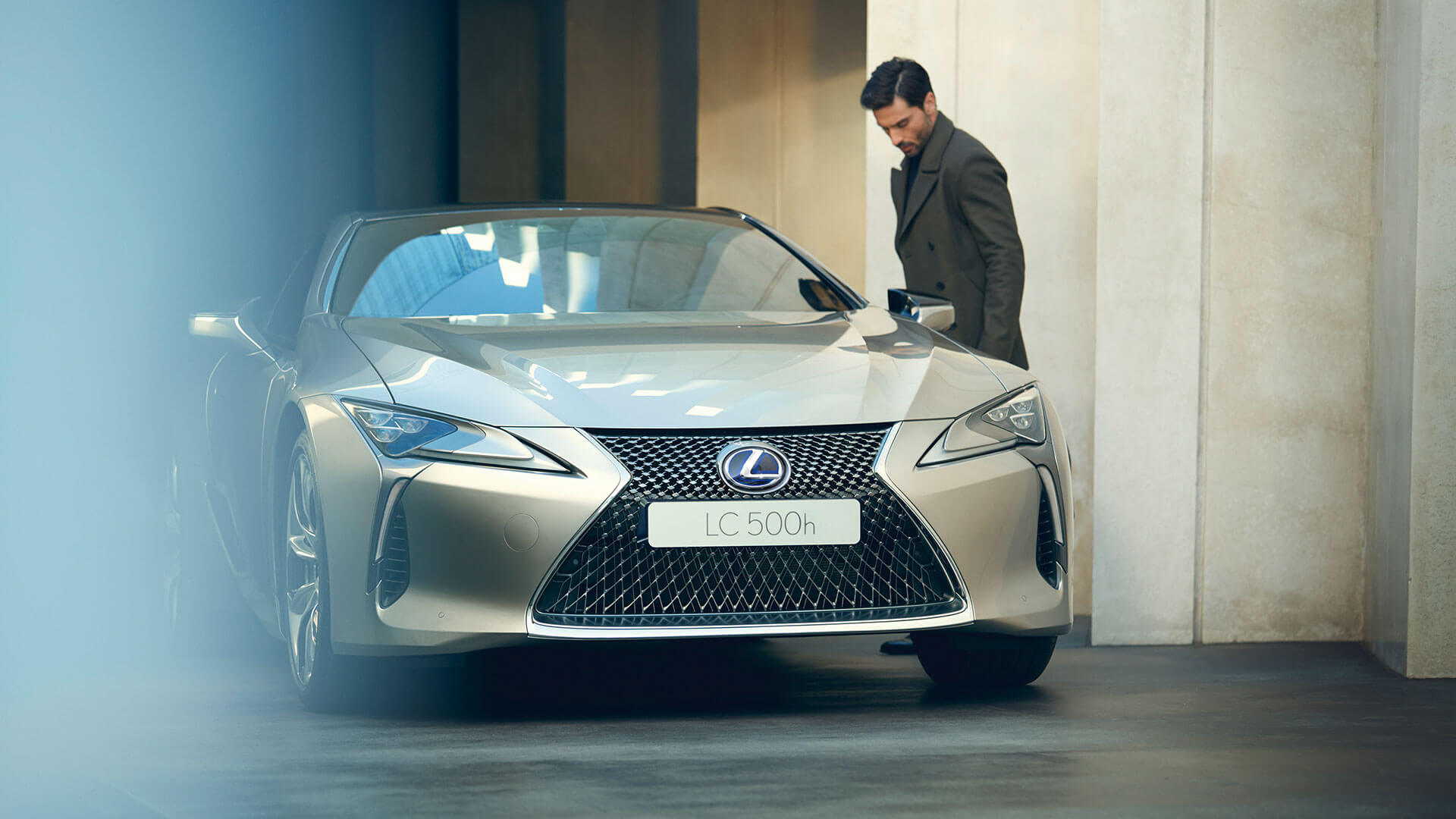 LC 500 & 500h | New 2021 Performance Coupe | Lexus UK