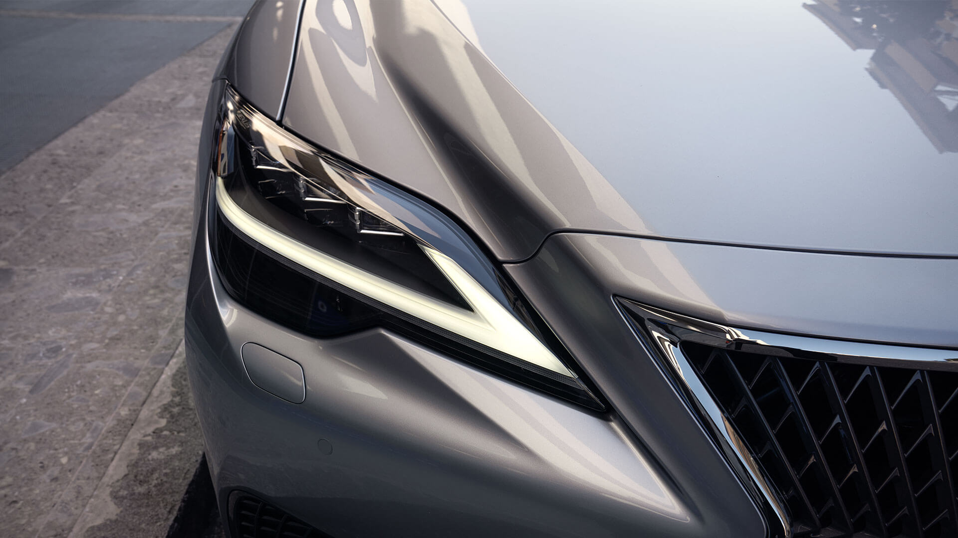 2020 lexus ls gallery 03