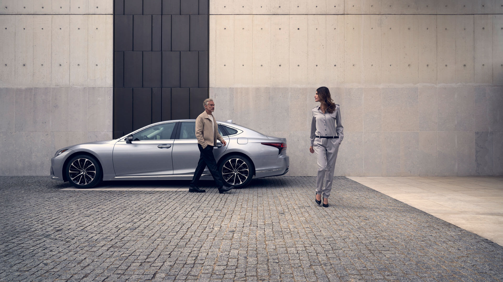 2020 lexus ls gallery 11