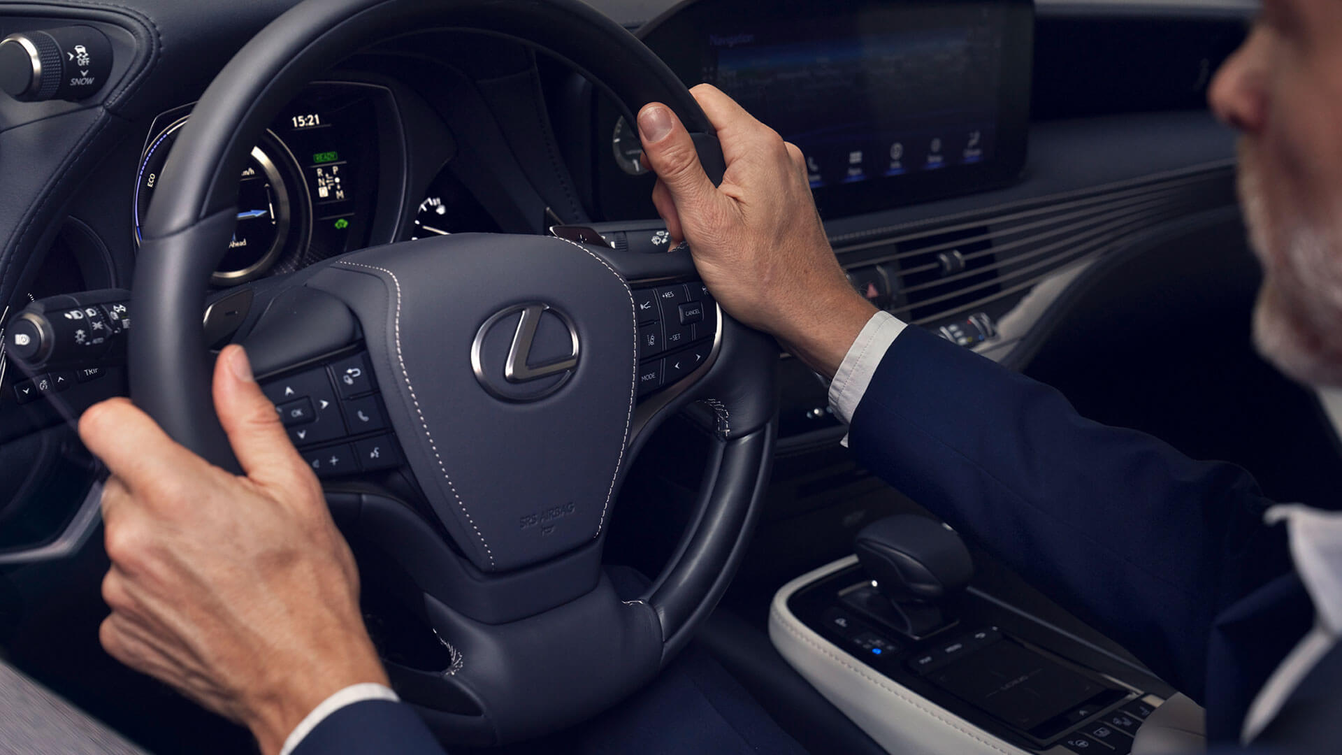 2020 lexus ls gallery 13