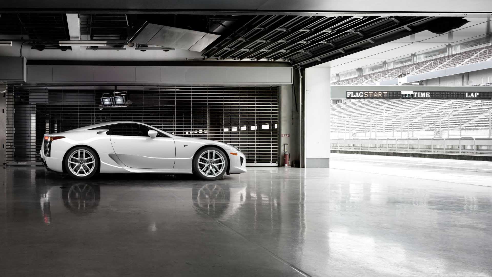 lexus lfa born on track