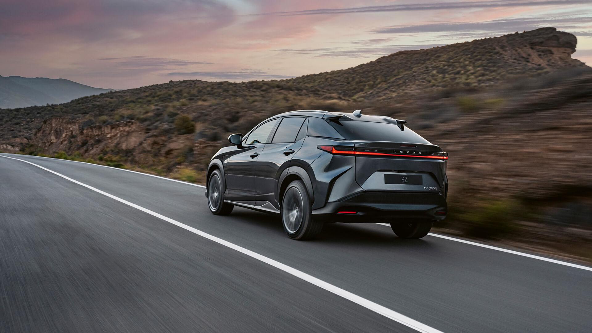 2022 lexus rz 450e gallery 01