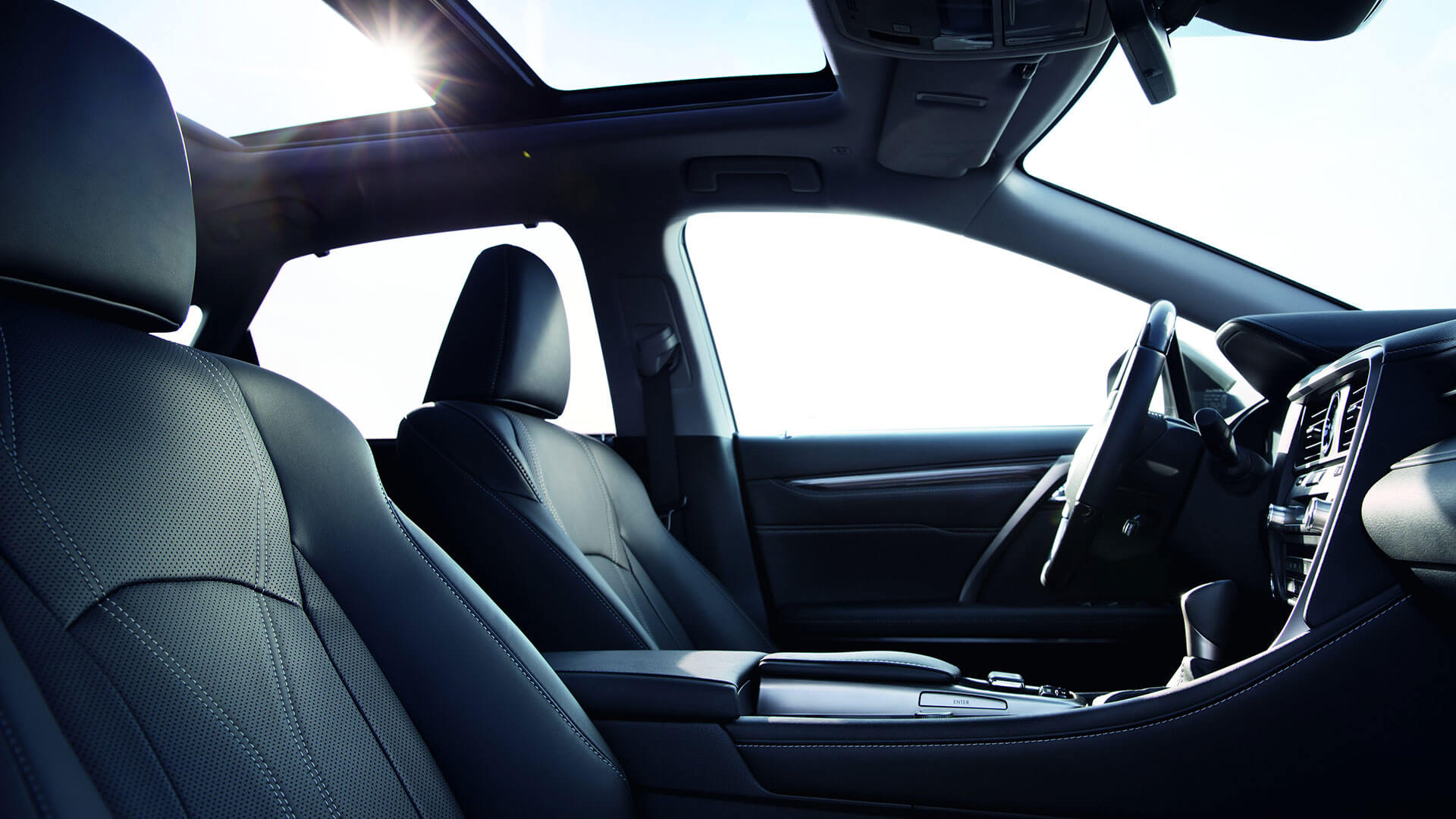 Zijkant van een blauwe Lexus CT 200h