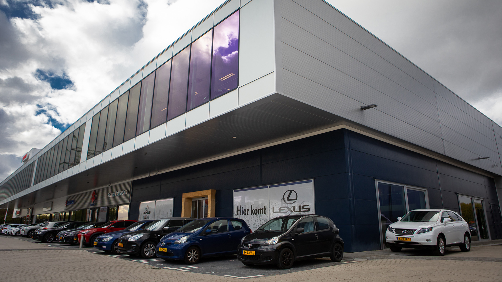 Afbeelding van het pand van Lexus Rotterdam
