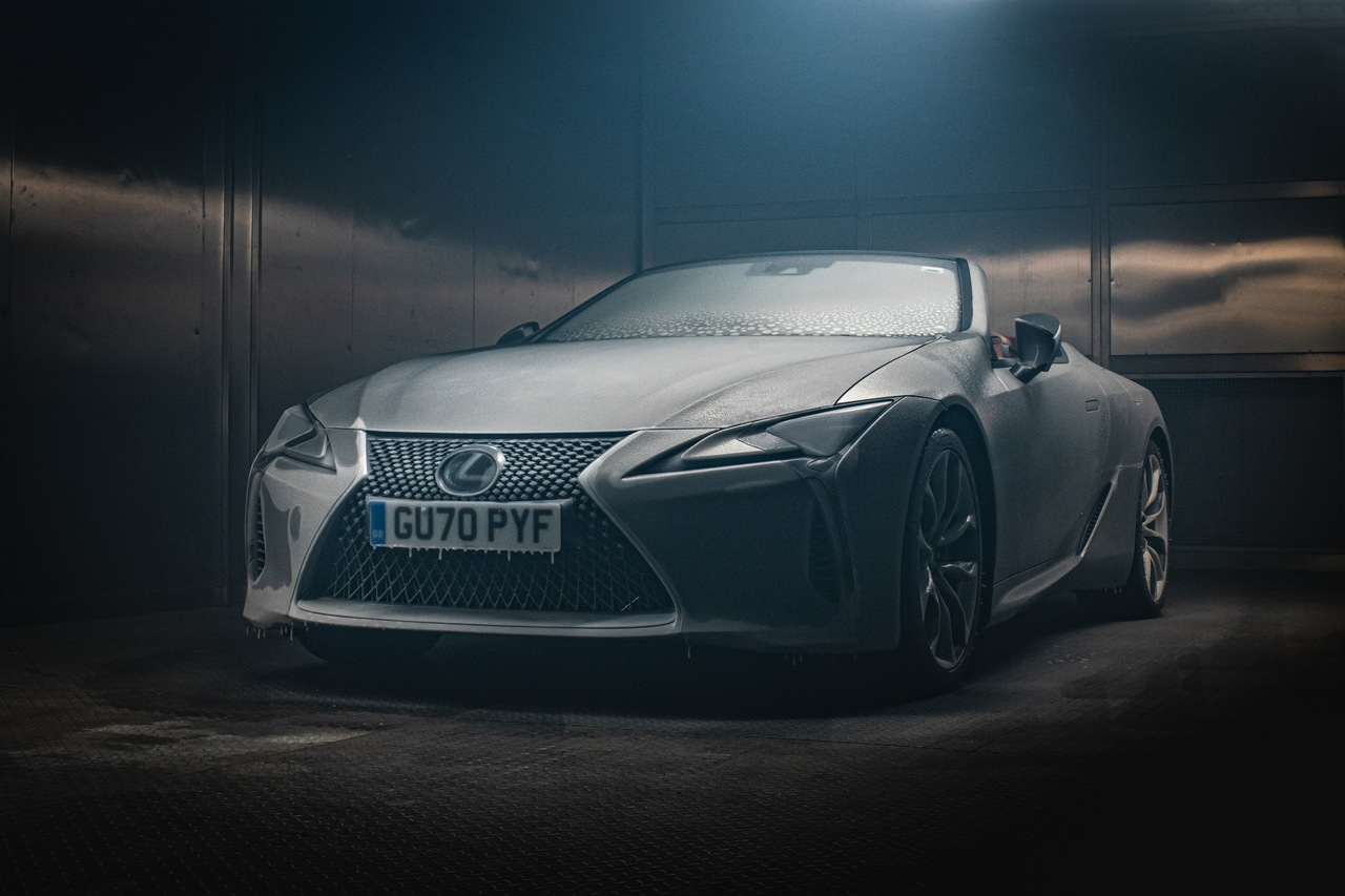 Lexus lc cabrio enfrenta teste gelado Image