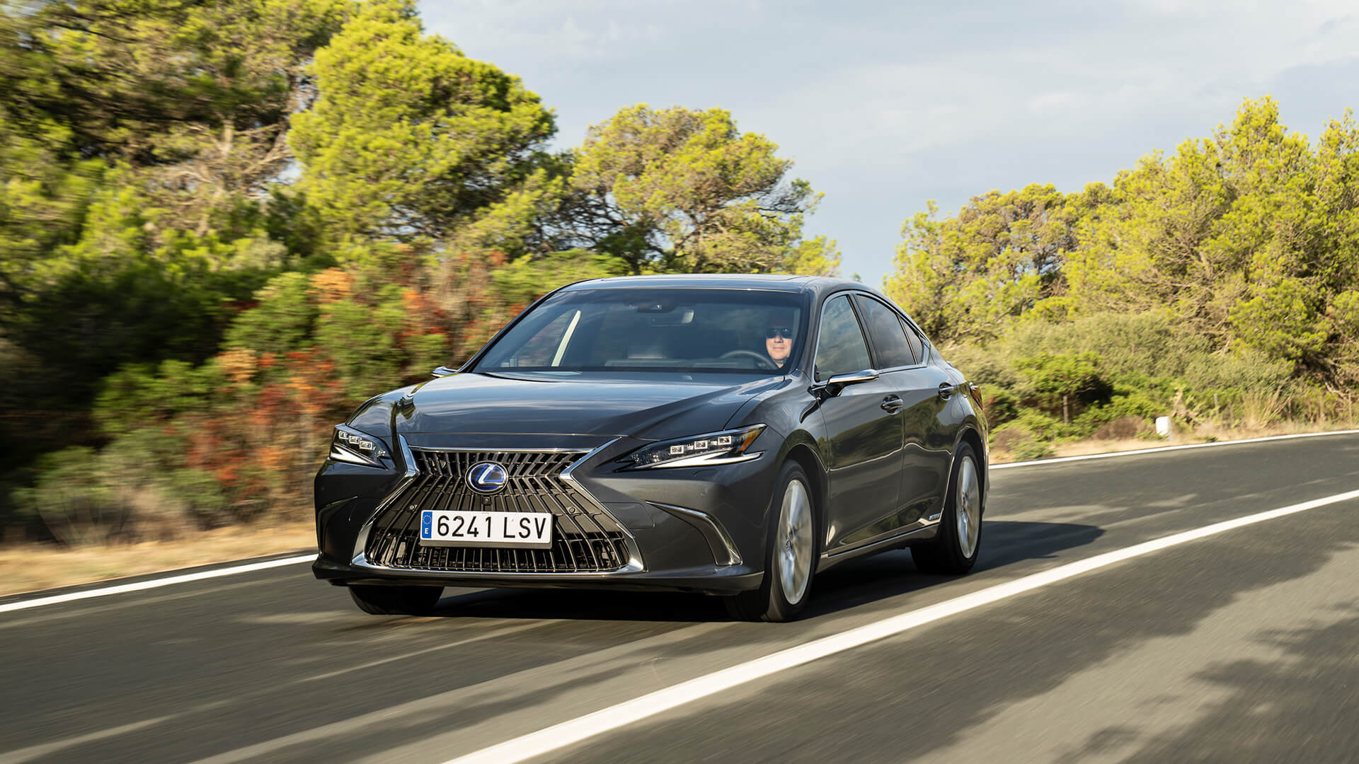 Lexus 3 Kez Üst Üste Aldığı Güvenilirlik Ödülü gallery01
