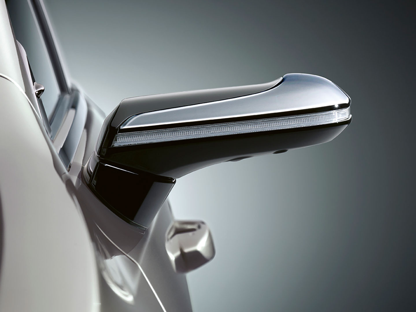 Lexus Dünyada Bi̇r İlk Olan Di̇ji̇tal Aynayi Türki̇ye’de Satışa Sundu gallery02