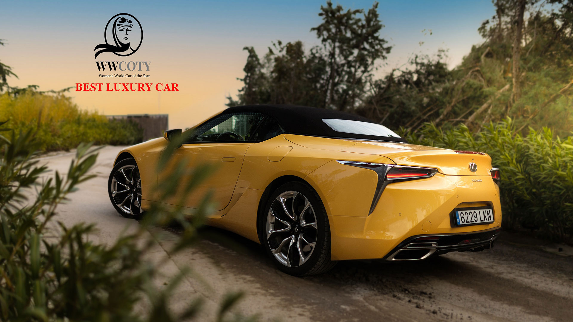 Lexus LC 500 Convertible Kadınlar Tarafından gallery02