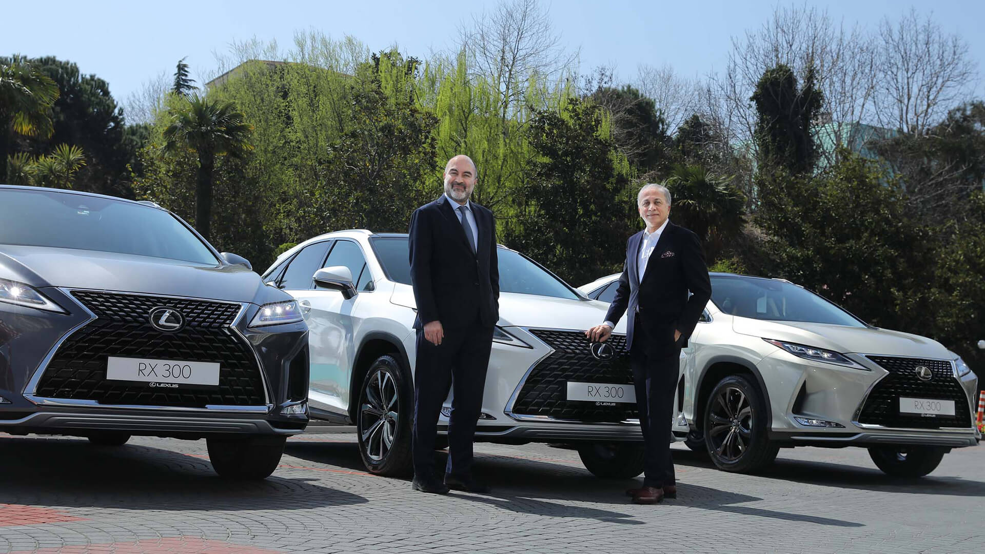 Dünyanın İlk Premium SUV’u Lexus RX gallery02